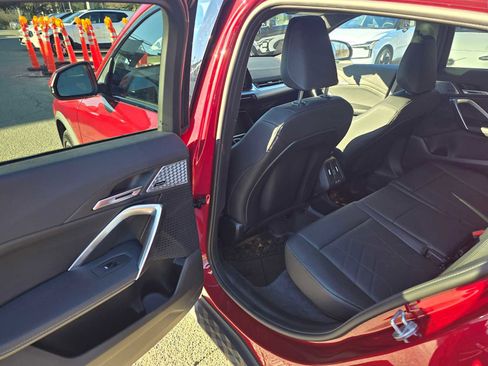 Used 2025 BMW X2 xDrive28i w/ Convenience Package image 15