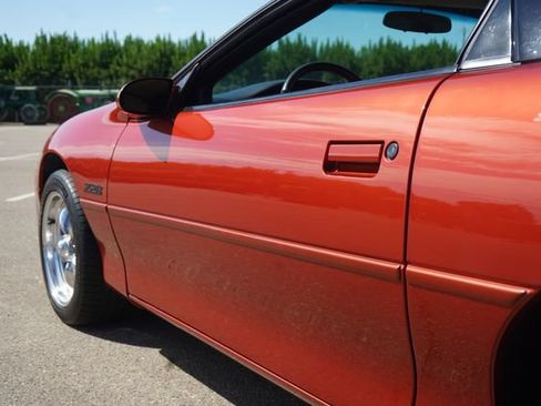 Used 2002 Chevrolet Camaro Z28 w/ Preferred Equipment Group 2 RWD image 34