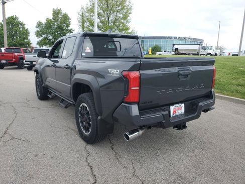 New 2026 Toyota Tacoma TRD Off-Road AWD/4WD image 3