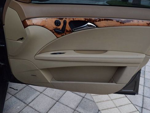 Used 2008 Mercedes-Benz E 350 4MATIC Sedan image 74