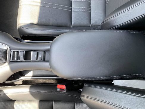 Certified 2025 Honda HR-V EX-L image 29
