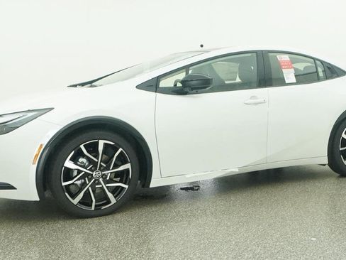 New 2026 Toyota Prius Plug-In Hybrid FWD image 58