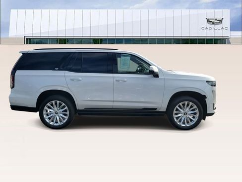 Certified 2023 Cadillac Escalade Sport Platinum w/ LPO, ONYX Package image 9