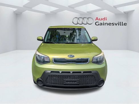 Used 2014 Kia Soul + FWD image 16