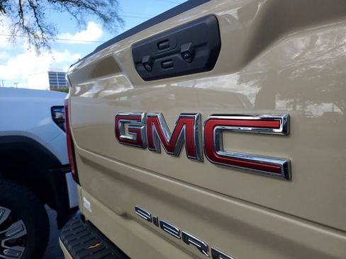 Used 2023 GMC Sierra 1500 AT4 w/ AT4 Premium Package image 6