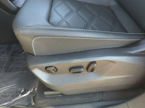 Certified 2024 Volkswagen Atlas Cross Sport SE image 14