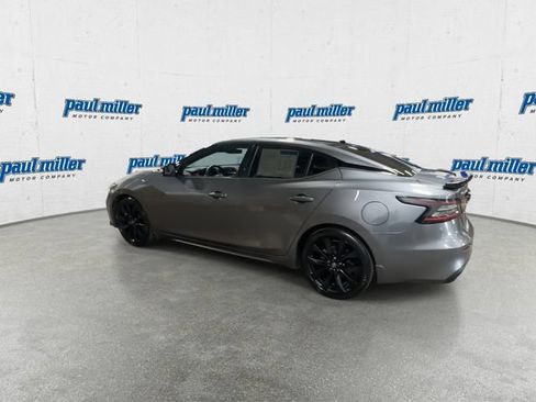 Used 2023 Nissan Maxima SR w/ Sport Mat Group FWD image 8