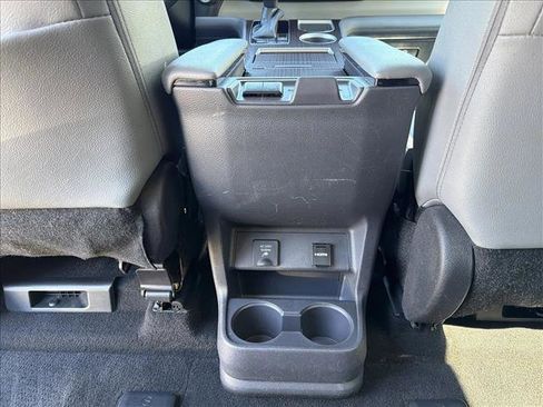 Used 2022 Toyota Sienna XLE w/ XLE Plus Package image 22