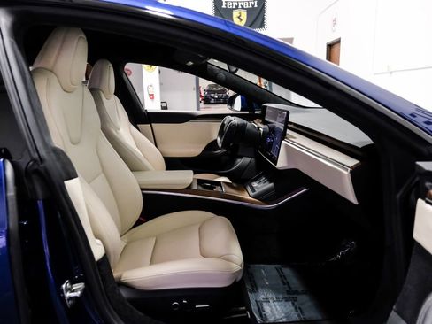 Used 2023 Tesla Model S Standard Range image 35