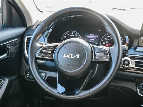 Certified 2023 Kia Seltos S image 16