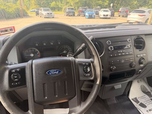 Used 2016 Ford F250 XL w/ Power Equipment Group RWD image 26