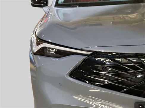 Used 2025 Acura ADX A-Spec image 9