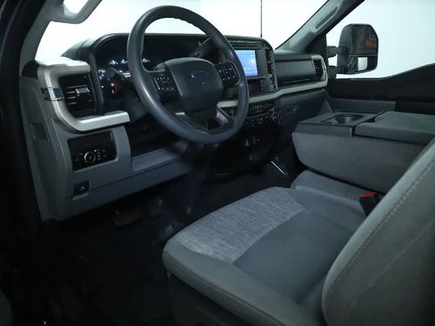 Used 2024 Ford F250 XLT image 17