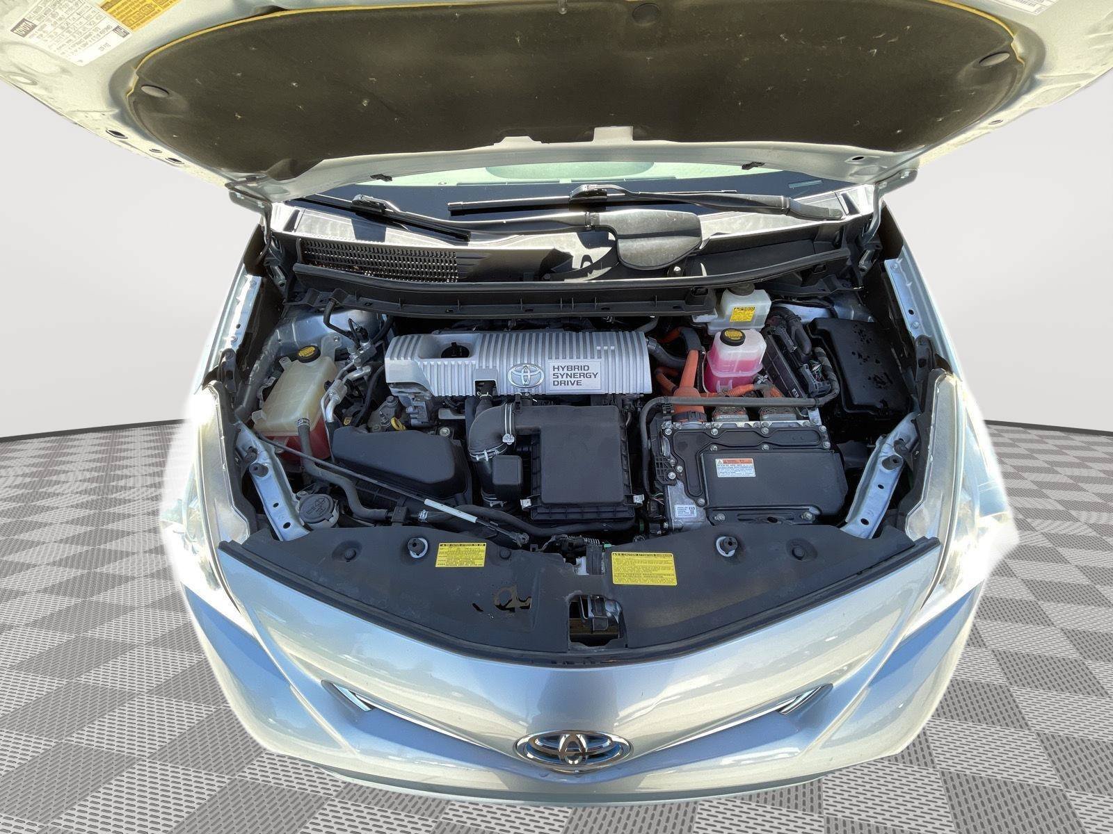 Used 2013 Toyota Prius V Two FWD image 12