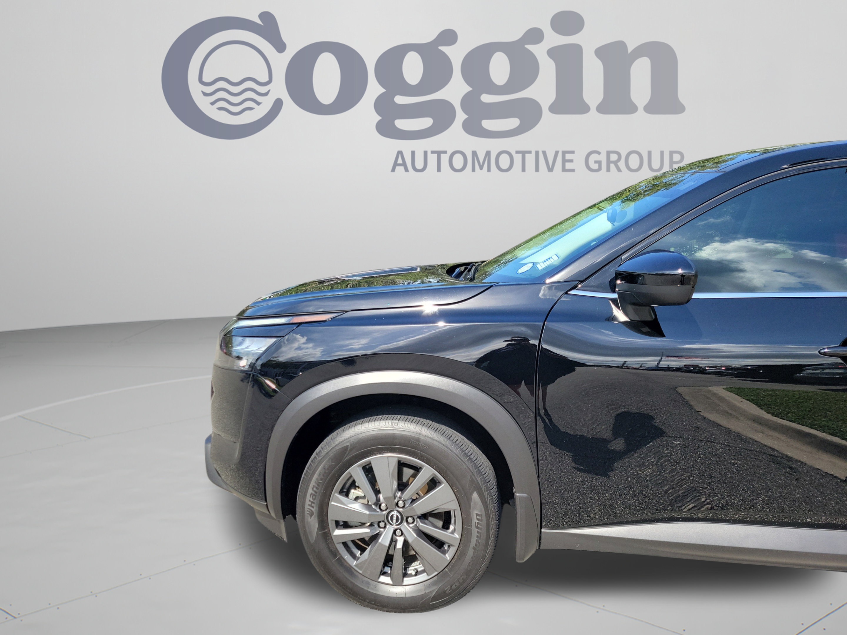 Certified 2025 Nissan Pathfinder S FWD image 28