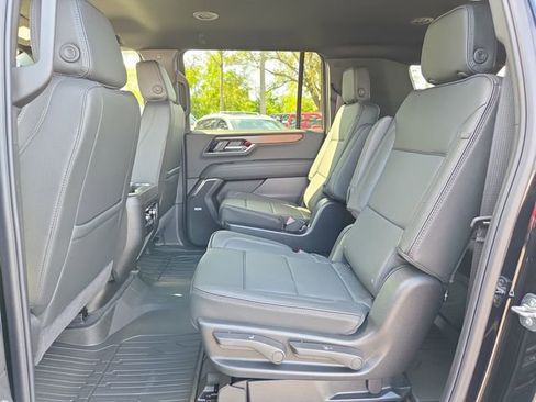 New 2026 GMC Yukon XL Denali w/ LPO, Floor Liner Package image 9