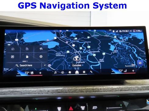 Used 2025 BMW 740i image 5