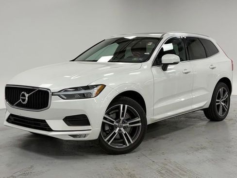 Used 2021 Volvo XC60 T6 Momentum image 1