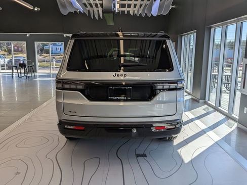 New 2026 Jeep Grand Wagoneer 4WD image 5