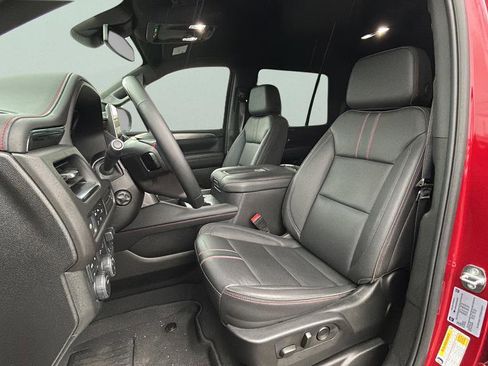 Used 2024 Chevrolet Tahoe RST w/ Luxury Package AWD/4WD image 14