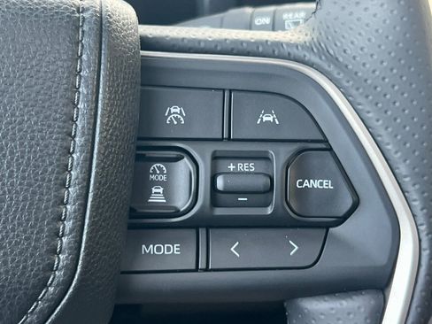 New 2025 Toyota 4Runner TRD Off-Road Premium image 28