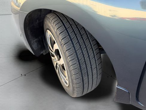 Used 2016 Nissan Sentra SV image 29