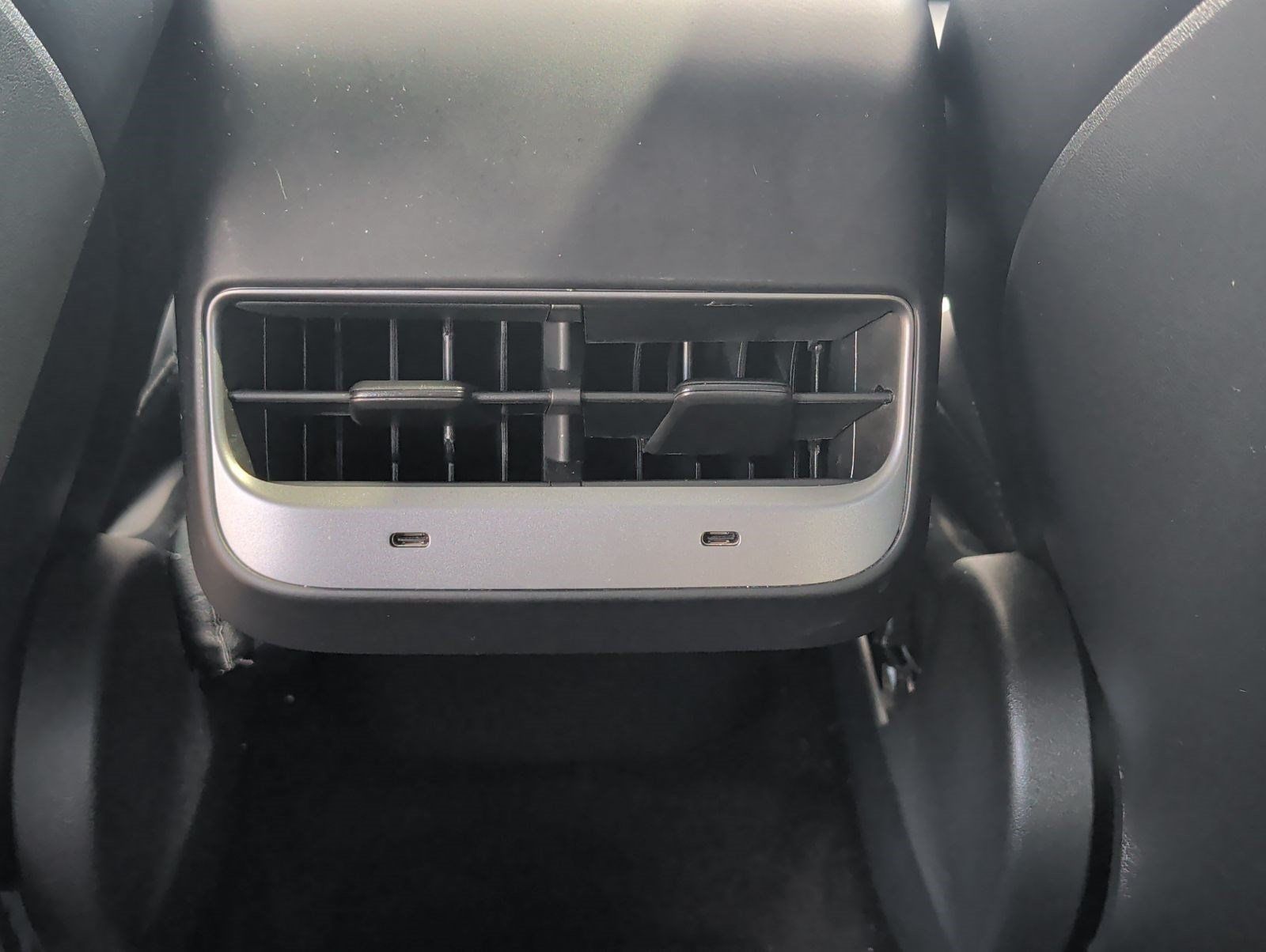 Used 2021 Tesla Model Y Long Range AWD/4WD image 24
