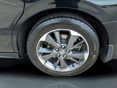 Used 2023 Honda Odyssey Elite image 14