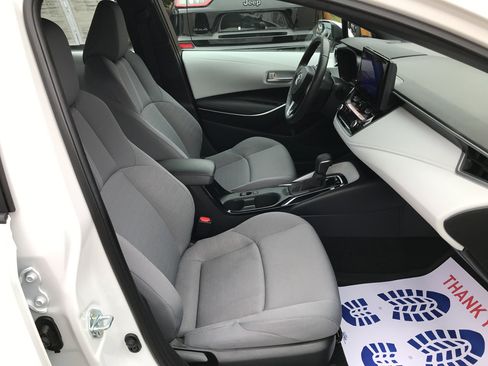 Certified 2024 Toyota Corolla SE image 24