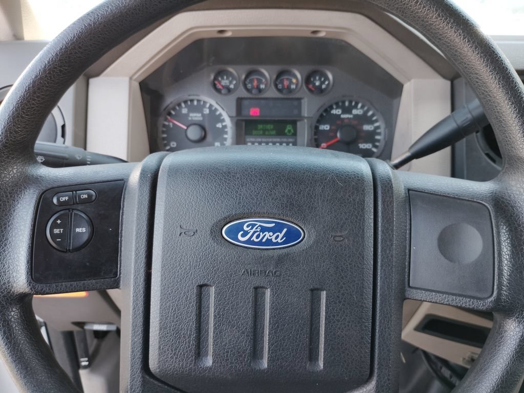 Used 2010 Ford F550 2WD Regular Cab Super Duty image 38