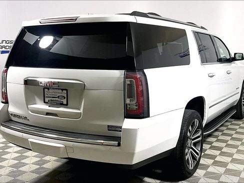 Used 2019 GMC Yukon XL Denali w/ Open Road Package RWD image 9