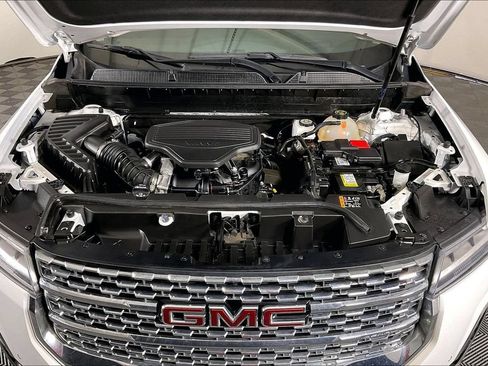 Used 2023 GMC Acadia Denali FWD image 12