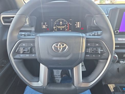 New 2025 Toyota 4Runner 4WD image 14