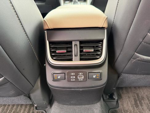 Used 2023 Subaru Outback Limited image 19