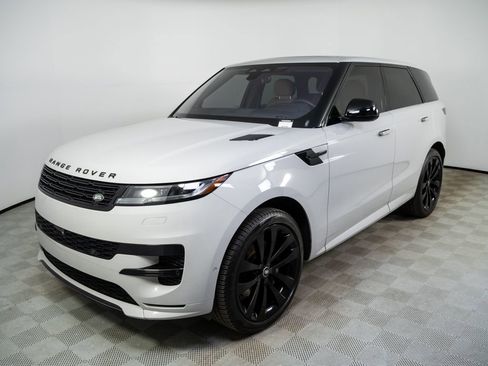Used 2023 Land Rover Range Rover Sport SE Dynamic image 1