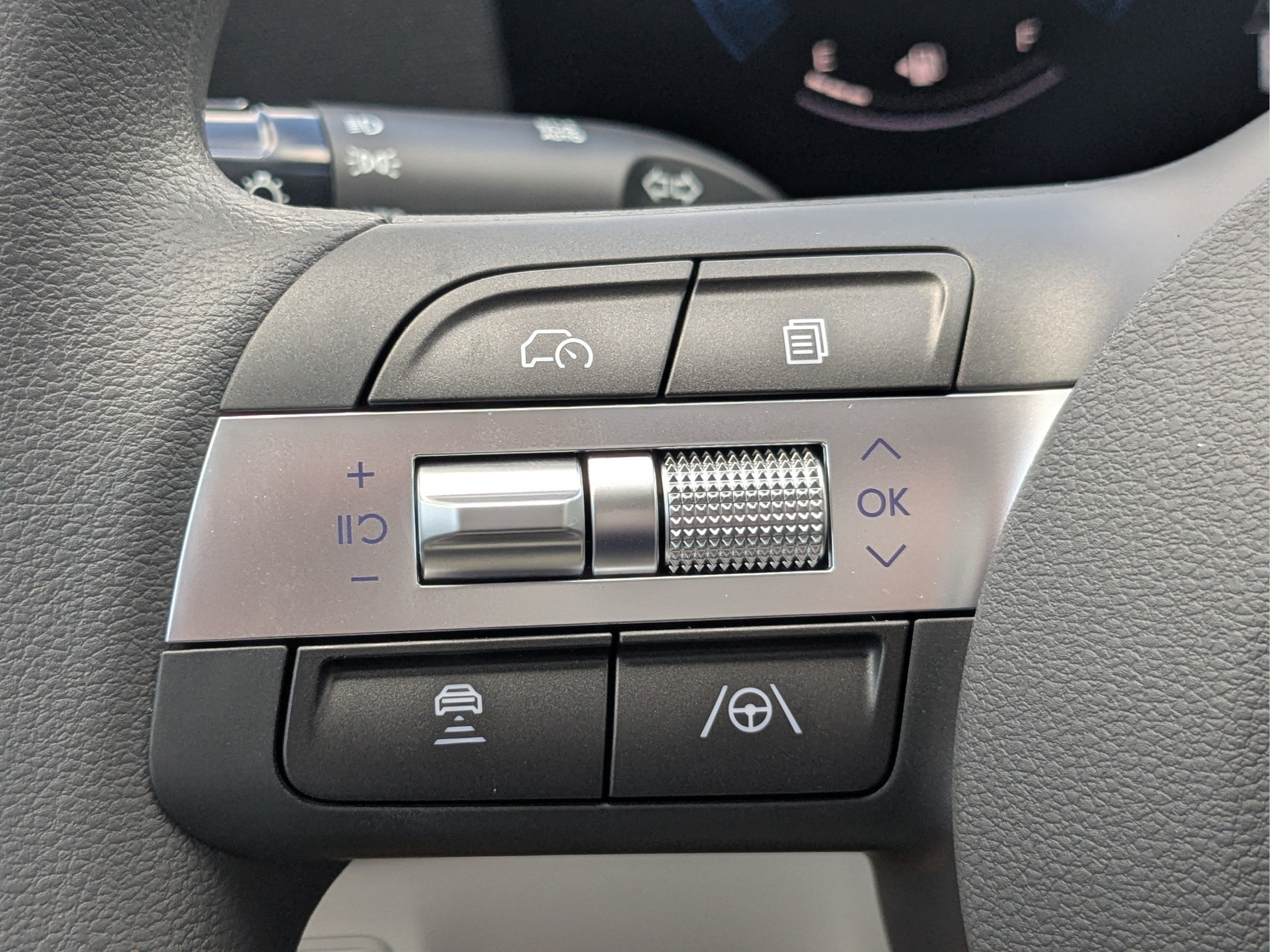 New 2027 Hyundai Kona SE FWD image 29