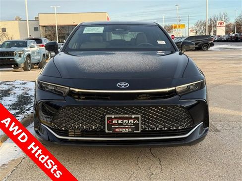 Used 2024 Toyota Crown XLE image 8