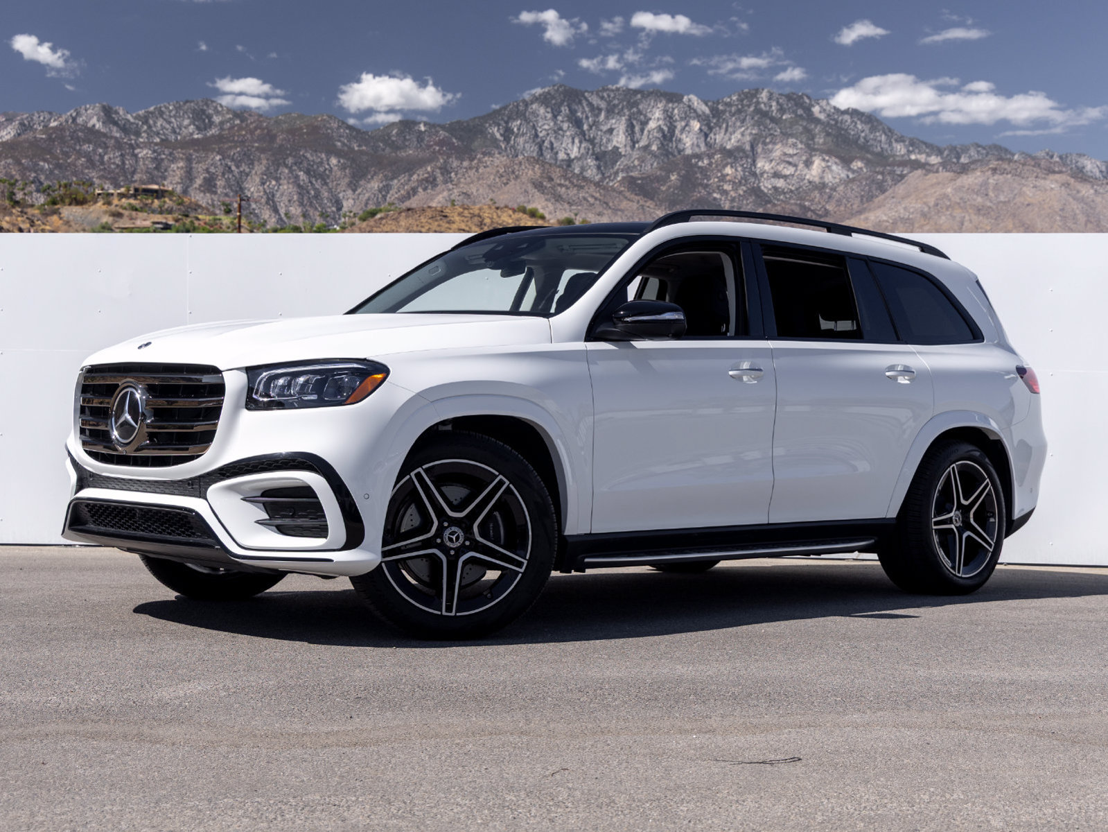 Certified 2026 Mercedes-Benz GLS 450 4MATIC image 1