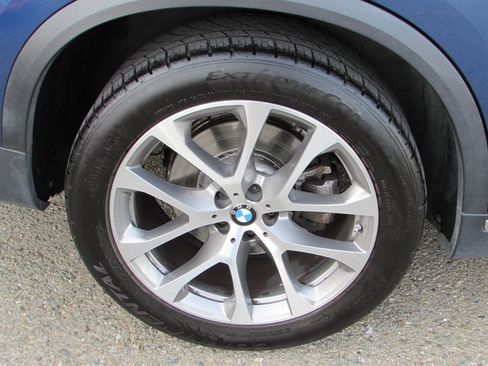 Used 2021 BMW X5 xDrive40i w/ Convenience Package AWD/4WD image 31