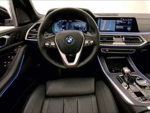 Certified 2023 BMW X5 xDrive45e w/ Executive Package image 4