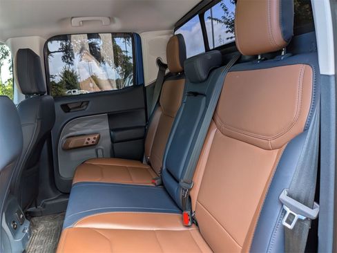 Used 2024 Ford Maverick Lariat w/ FX4 Off-Road Package image 31