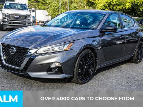 Used 2022 Nissan Altima 2.5 SR w/ Midnight Edition Package image 3