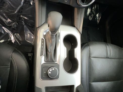 Used 2022 Chevrolet Blazer LT w/ Midnight/Sport Edition image 18