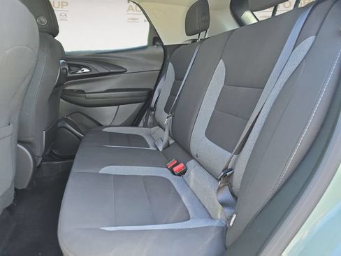 Used 2025 Chevrolet TrailBlazer LS w/ LS Convenience Package FWD image 13