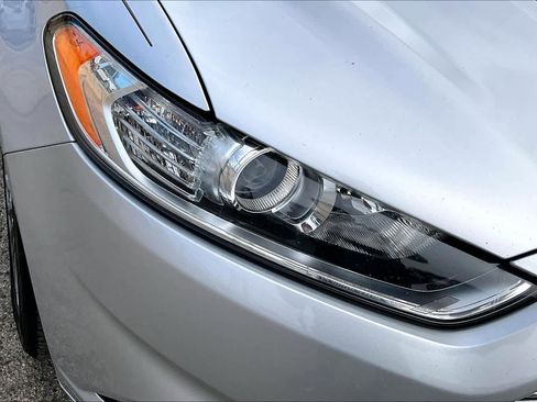 Used 2016 Ford Fusion Titanium image 27