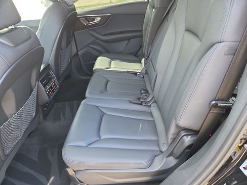Used 2023 Audi Q7 3.0T Premium Plus image 7