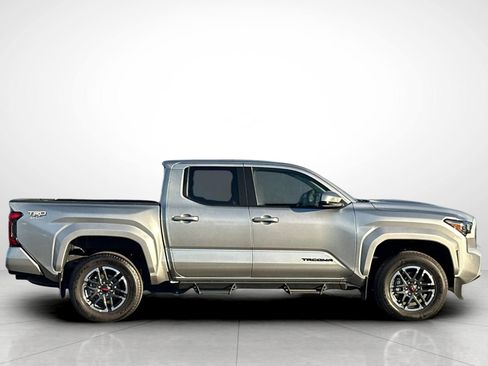 Used 2024 Toyota Tacoma TRD Sport image 24
