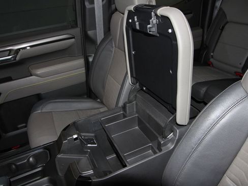 Used 2023 Chevrolet Silverado 1500 ZR2 w/ Technology Package image 23