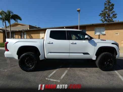Used 2024 Toyota Tundra Platinum AWD/4WD image 7