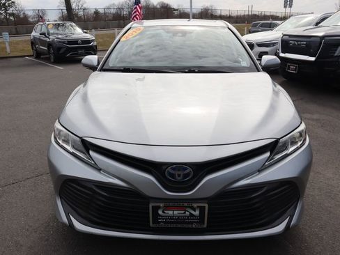 Used 2019 Toyota Camry LE w/ Sunroof Package image 3